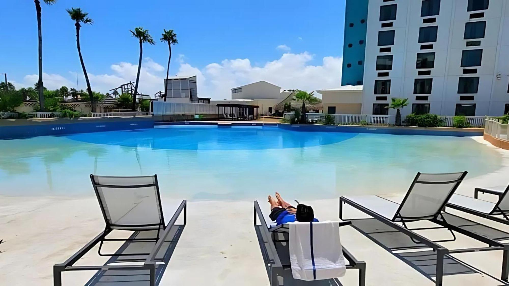 Holiday Inn Resort South Padre Island-Beach Front By Ihg Esterno foto